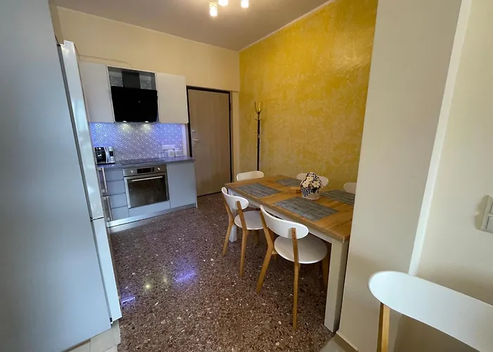 Kalamata.house - Sunny And Modern With View! شقة كالاماتا