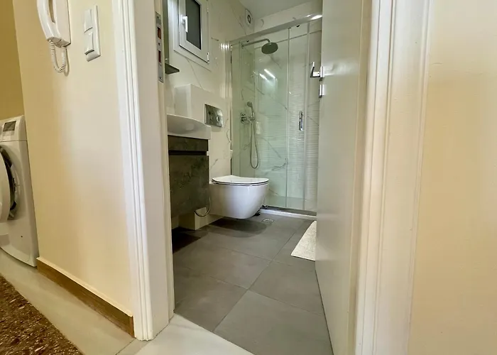 Kalamata.house - Sunny And Modern With View! كالاماتا